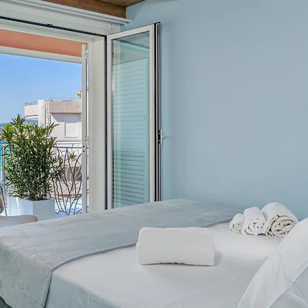 Haller - By And Service Apartament