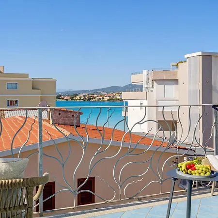 Haller - By And Service Apartament Golfo Aranci